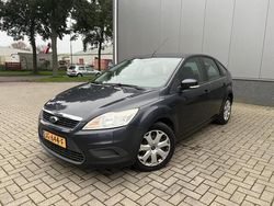 Grijs Gebruikt 2008 Ford Focus Titanium Hatchback | € 2.999 (Eerlijke prijs)