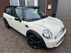 Wit (metallic) Gebruikt 2012 Mini Cooper Clubman Business Stationwagen | € 6.700 (Eerlijke prijs)