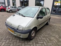 Geel Gebruikt 2000 Renault Twingo Initiale Hatchback | € 950 (Goede deal)