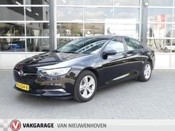 Zwart Gebruikt 2017 Opel Insignia Edition Hatchback | € 14.999 (Eerlijke prijs)