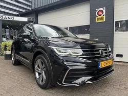 Zwart Gebruikt 2021 VW Tiguan R-line SUV | € 34.950 (Iets duurder)