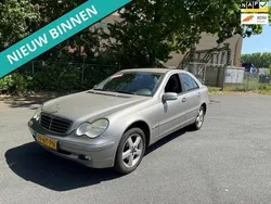 Mercedes C180