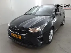 Zwart, metallic lak Gebruikt 2021 Kia Ceed Sportswagon Stationwagen | € 14.700 (Eerlijke prijs)