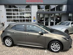 Groen Gebruikt 2024 Toyota Corolla Active Hatchback | € 28.950 (Iets duurder)