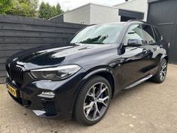 Zwart Gebruikt 2020 BMW X5 Executive SUV | € 44.850 (Eerlijke prijs)