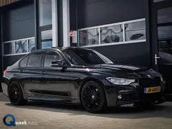Zwart Gebruikt 2016 BMW 330e M Sport Sedan | € 16.950 (Duur)