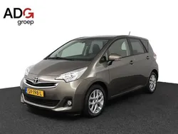 Bruin Gebruikt 2015 Toyota Verso-S MPV | € 10.450 (Iets duurder)