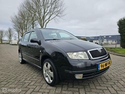 Zwart Gebruikt 2003 Skoda Fabia Elegance Hatchback | € 1.999