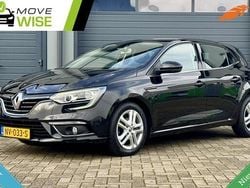 Zwart Gebruikt 2017 Renault Mégane IV Zen Hatchback | € 8.450 (Eerlijke prijs)