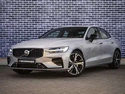 Grijs Gebruikt 2023 Volvo S60 Plus Sedan | € 35.399 (Eerlijke prijs)