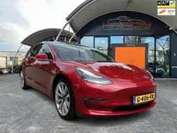 Rood Gebruikt 2019 Tesla Model 3 Long Range Sedan | € 23.280 (Eerlijke prijs)