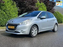 Grijs Gebruikt 2014 Peugeot 208 Envy Hatchback | € 4.950 (Eerlijke prijs)