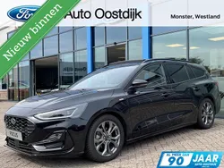 Zwart Gebruikt 2023 Ford Focus ST-Line Stationwagen | € 26.650 (Eerlijke prijs)
