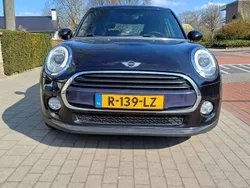 Zwart Gebruikt 2017 Mini Cooper Hatchback | € 12.950 (Super prijs)