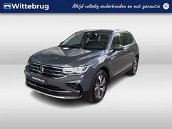 Grijs Gebruikt 2021 VW Tiguan Life SUV | € 34.450 (Iets duurder)