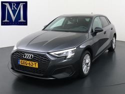 Grijs Gebruikt 2023 Audi A3 Sportback e-tron Hatchback | € 27.330 (Super prijs)
