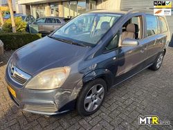 Grijs (metallic) Gebruikt 2006 Opel Zafira Enjoy MPV | € 950 (Super prijs)