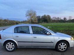 Grijs (metallic) Gebruikt 2003 Opel Astra Njoy Hatchback | € 1.250 (Eerlijke prijs)