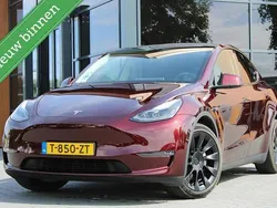 Rood Gebruikt 2023 Tesla Model Y Long Range AWD SUV | € 39.950 (Iets duurder)