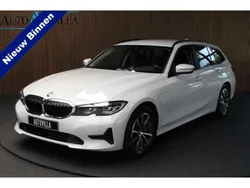 Wit Gebruikt 2021 BMW 330 M Sport Stationwagen | € 31.500 (Goede deal)