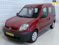 Rood (metallic) Gebruikt 2003 Renault Kangoo MPV | € 1.999 (Super prijs)