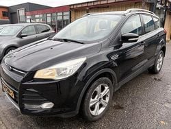 Zwart (metallic) Gebruikt 2015 Ford Kuga Trend SUV | € 8.950 (Goede deal)