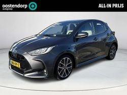 Grijs Gebruikt 2021 Toyota Yaris Hybrid Executive Hatchback | € 21.945 (Iets duurder)
