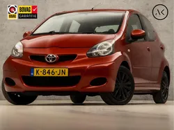 Rood Gebruikt 2010 Toyota Aygo Sport Hatchback | € 3.445 (Eerlijke prijs)