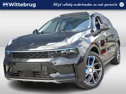 Zwart Gebruikt 2022 Lynk & Co 01 SUV | € 25.925 (Eerlijke prijs)
