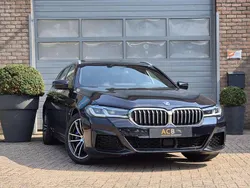 Blauw, metallic lak Gebruikt 2022 BMW 530 Shadowline Stationwagen | € 39.950 (Eerlijke prijs)