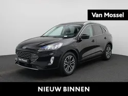Zwart Gebruikt 2020 Ford Kuga Titanium SUV | € 23.945 (Eerlijke prijs)