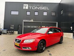 Rood Gebruikt 2011 Volvo V70 R-Design Stationwagen | € 14.950 (Goede deal)