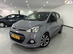 Grijs Gebruikt 2015 Hyundai i10 Comfort Hatchback | € 4.999 (Eerlijke prijs)
