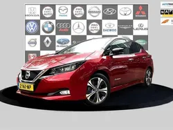 Rood, metallic lak Gebruikt 2020 Nissan Leaf Tekna Hatchback | € 14.400 (Eerlijke prijs)