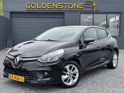 Zwart, metallic lak Gebruikt 2018 Renault Clio IV LIMITED Hatchback | € 6.743 (Goede deal)