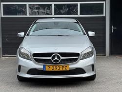 Grijs Gebruikt 2017 Mercedes A180 Prestige Hatchback | € 13.995 (Goede deal)