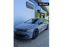 Grijs Gebruikt 2023 VW Golf VIII Business Stationwagen | € 34.900