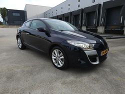 Blauw Gebruikt 2009 Renault Mégane Coupé Dynamique Coupé | € 4.495 (Eerlijke prijs)
