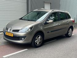 Beige Gebruikt 2008 Renault Clio GrandTour Expression Stationwagen | € 1.750 (Goede deal)