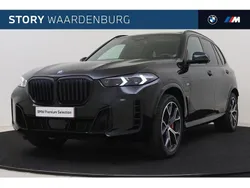 Zwart Gebruikt 2024 BMW X5 Executive SUV | € 99.850 (Eerlijke prijs)