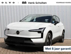 Wit Nieuw 2024 Volvo EX30 Plus SUV | € 35.450