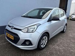 Grijs Gebruikt 2016 Hyundai i10 GO! Hatchback | € 5.250 (Eerlijke prijs)