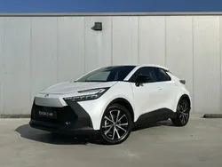 Wit Gebruikt 2024 Toyota C-HR Edition SUV | € 42.999 (Eerlijke prijs)