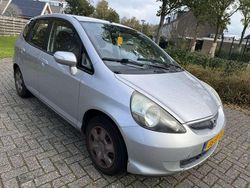Grijs Gebruikt 2005 Honda Jazz LS Hatchback | € 899 (Super prijs)