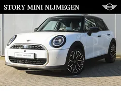 Wit Gebruikt 2024 Mini Cooper Favoured Hatchback | € 36.450