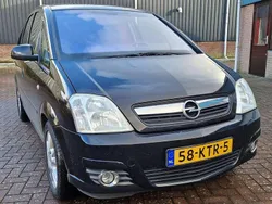 Zwart Gebruikt 2010 Opel Meriva Cosmo MPV | € 1.895 (Eerlijke prijs)