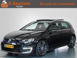 Zwart, metallic lak Gebruikt 2016 VW Golf VII GTE Hatchback | € 11.900 (Goede deal)