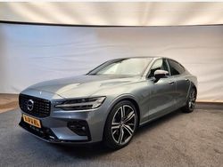 Gebruikt 2020 Volvo S60 R-Design Sedan | € 24.950 (Super prijs)