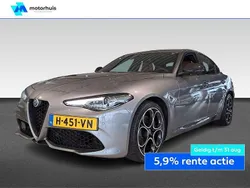 Grijs Gebruikt 2020 Alfa Romeo Giulia Super Sedan | € 35.930 (Iets duurder)