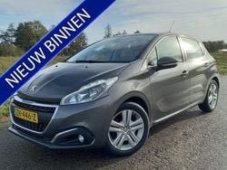 Grijs Gebruikt 2019 Peugeot 208 Signature Sky Hatchback | € 8.950 (Goede deal)